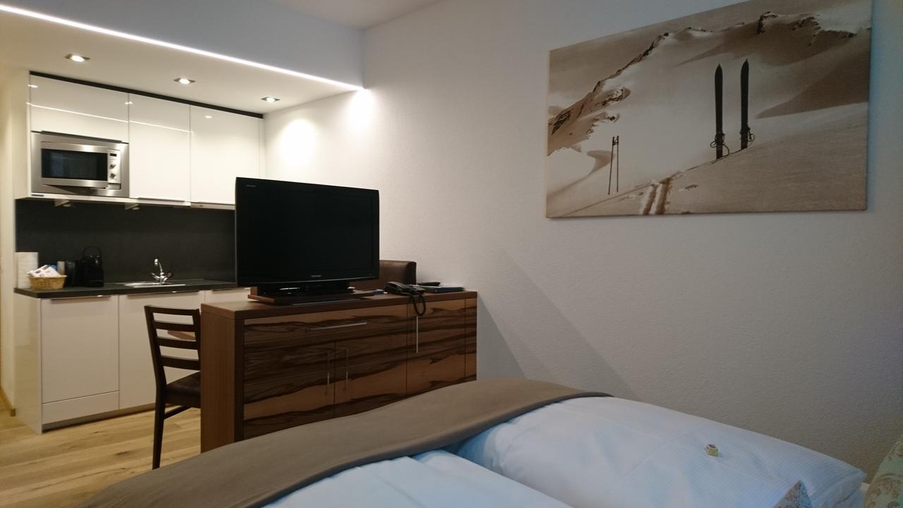Alpinlounge Raetia Appartements อิสชเกิล ภายนอก รูปภาพ