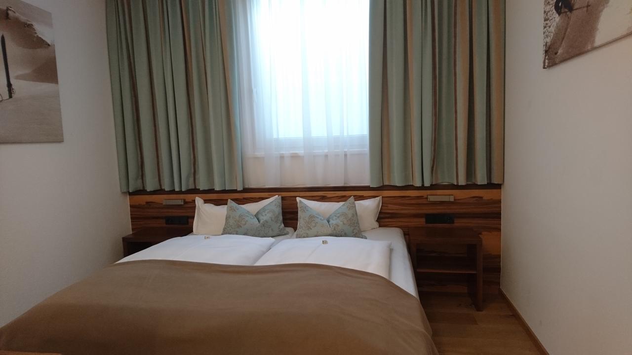 Alpinlounge Raetia Appartements อิสชเกิล ภายนอก รูปภาพ