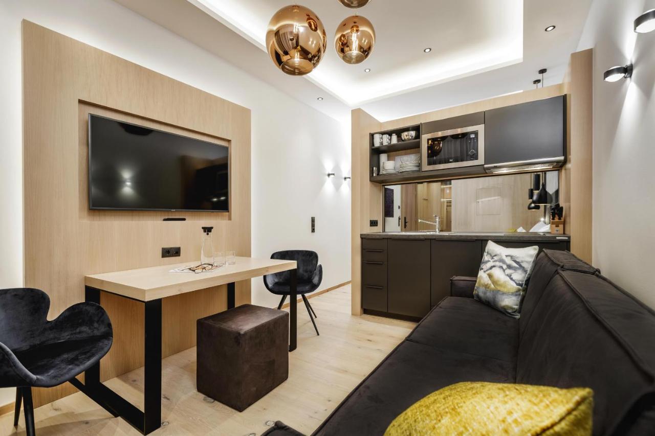 Alpinlounge Raetia Appartements อิสชเกิล ภายนอก รูปภาพ