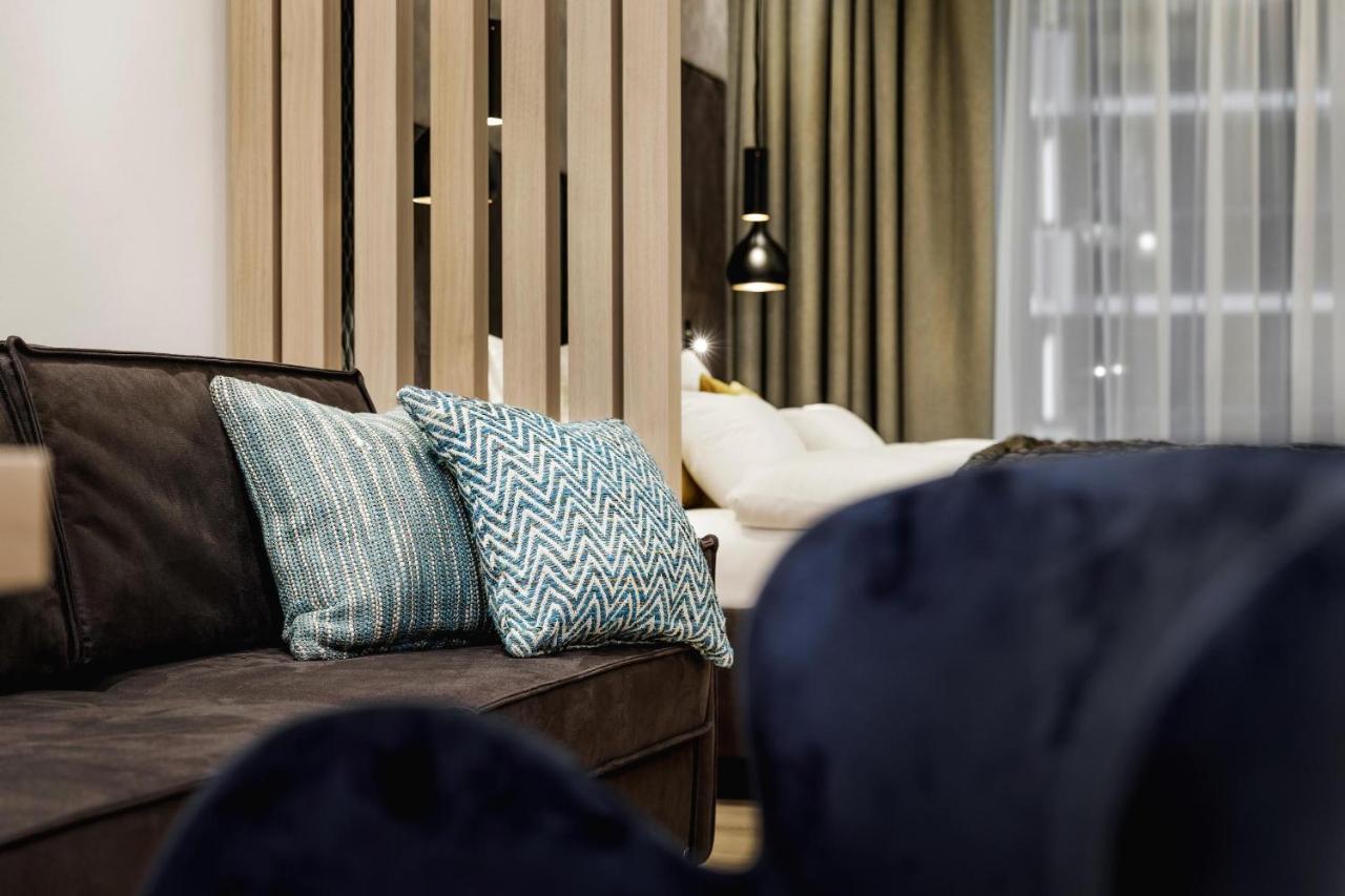 Alpinlounge Raetia Appartements อิสชเกิล ภายนอก รูปภาพ