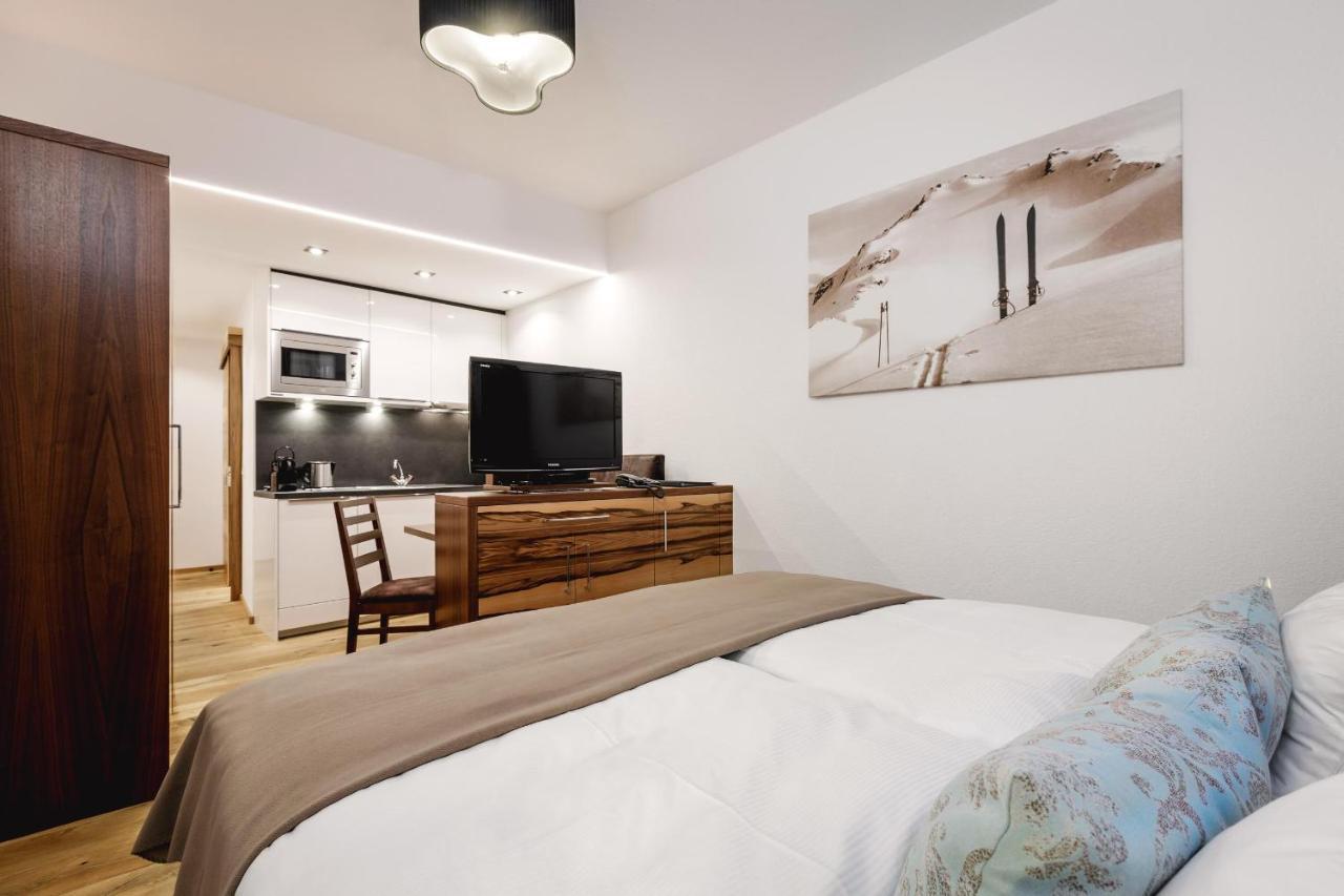 Alpinlounge Raetia Appartements อิสชเกิล ภายนอก รูปภาพ